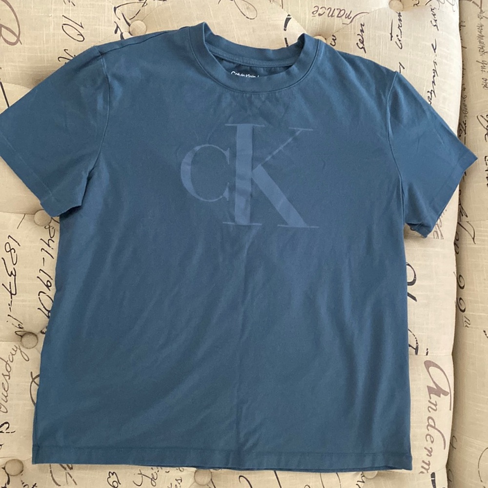 Calvin Klein t-shirt, size XL